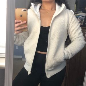 UNIQLO Off-White Sherpa Jacket